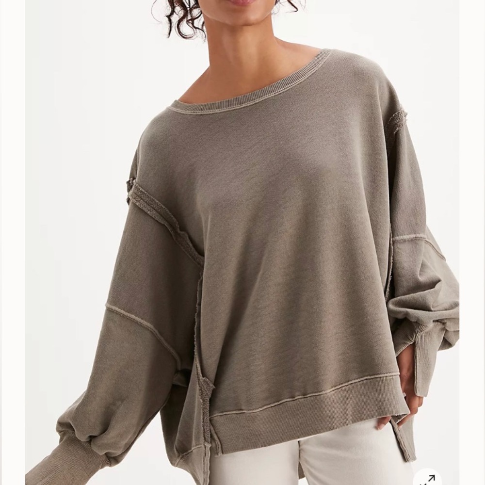 Free people / We The Free Camden Sweatshirt color- dolphin